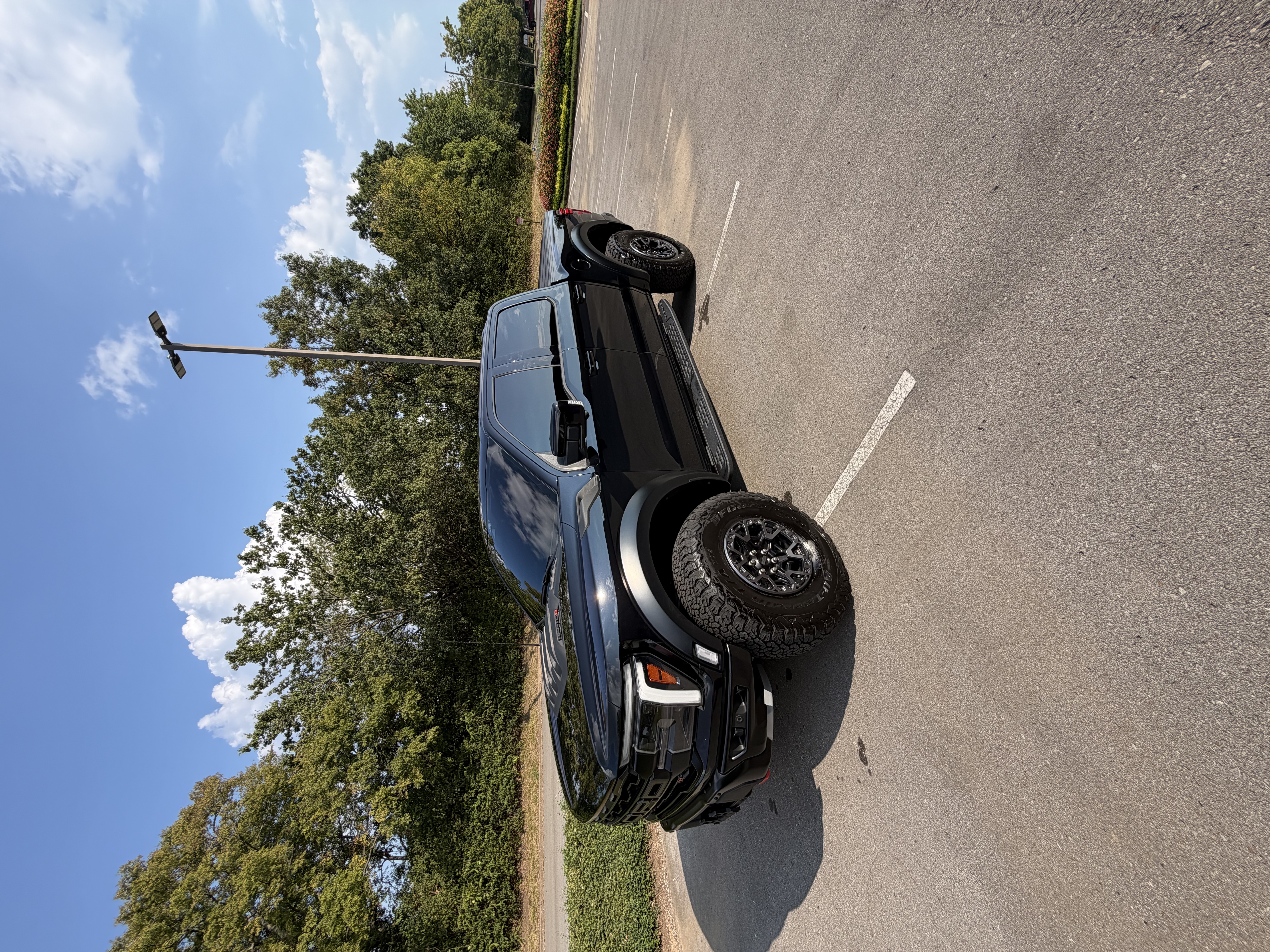 Used 2025 Ford F150 Raptor w/ Equipment Group 803A Raptor R AWD/4WD image 2