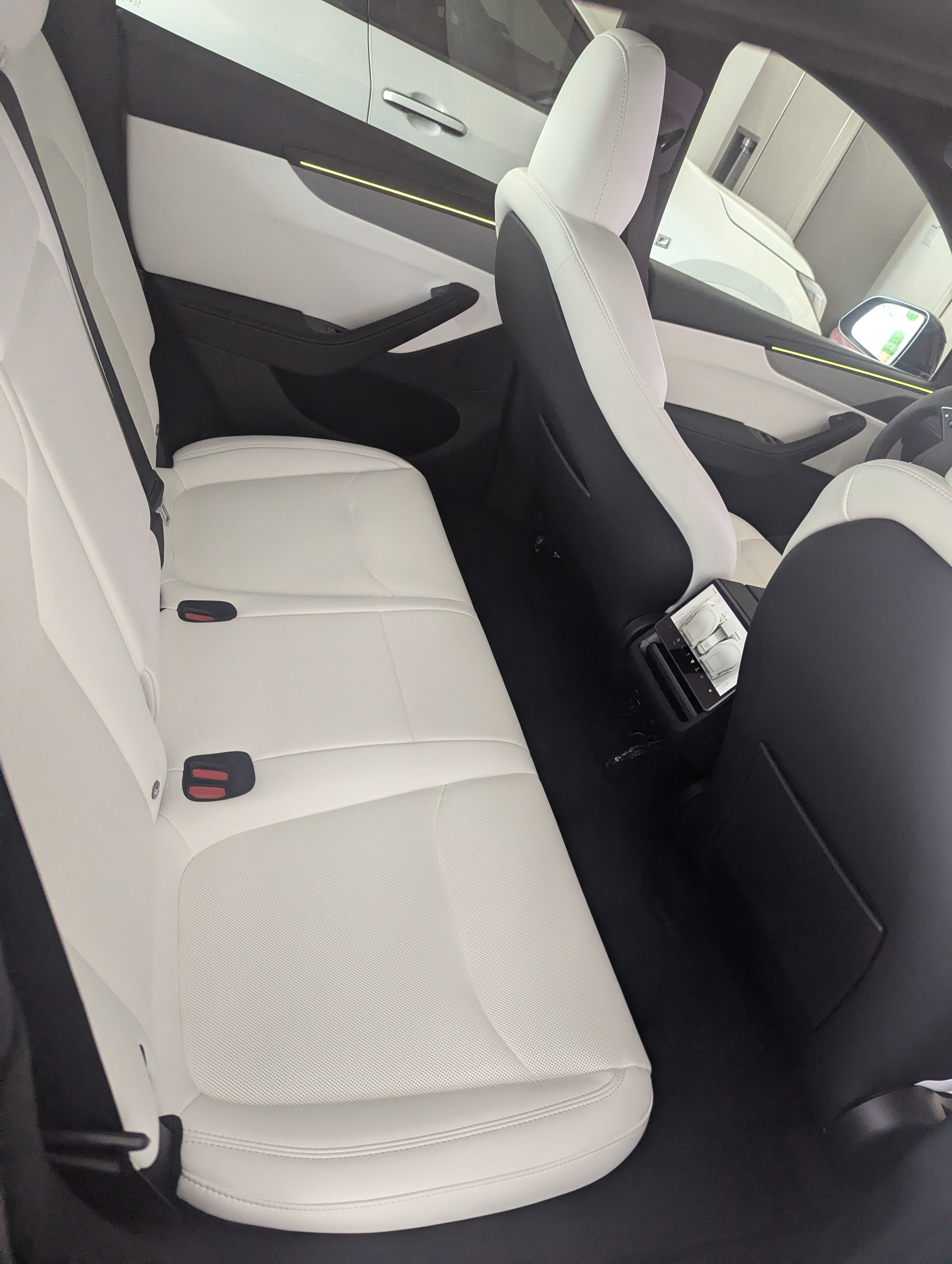 Used 2026 Tesla Model Y AWD image 16