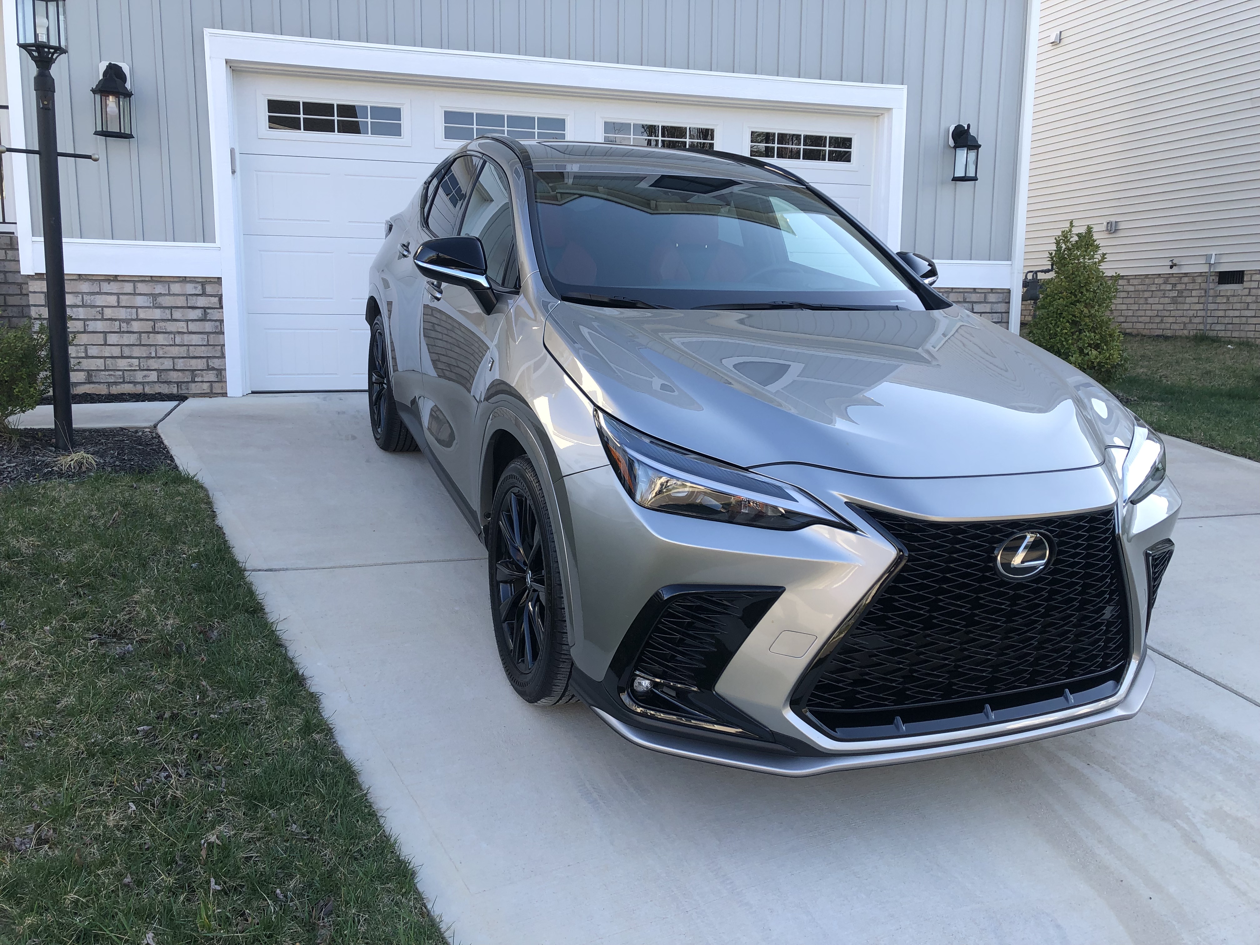 Used 2024 Lexus NX 350 F Sport AWD/4WD image 2
