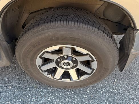 Used 2000 Toyota 4Runner 2WD image 10