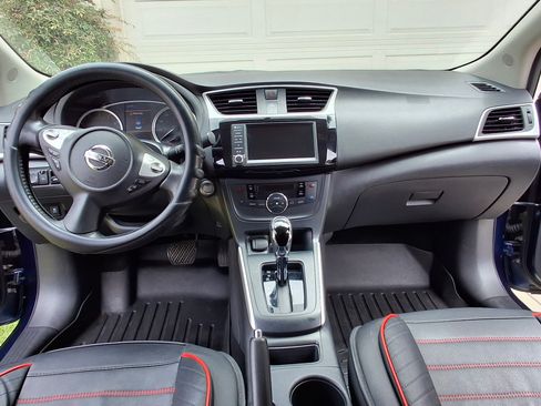 Used 2019 Nissan Sentra SV image 11