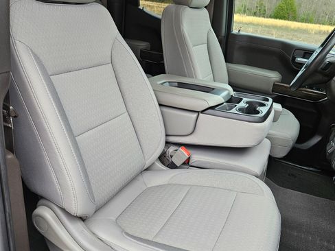 Used 2020 GMC Sierra 1500 SLE w/ SLE Value Package image 19