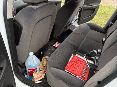 Used 2010 Chevrolet Impala LT image 10