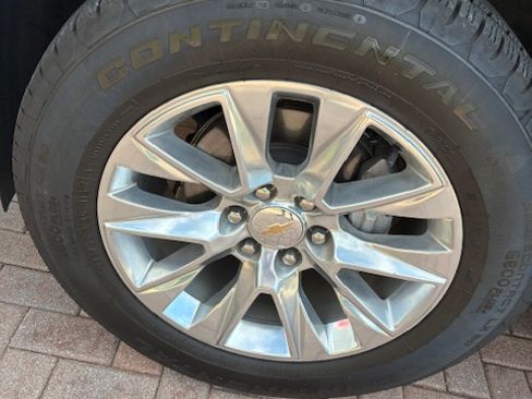 Used 2023 Chevrolet Tahoe Premier image 6