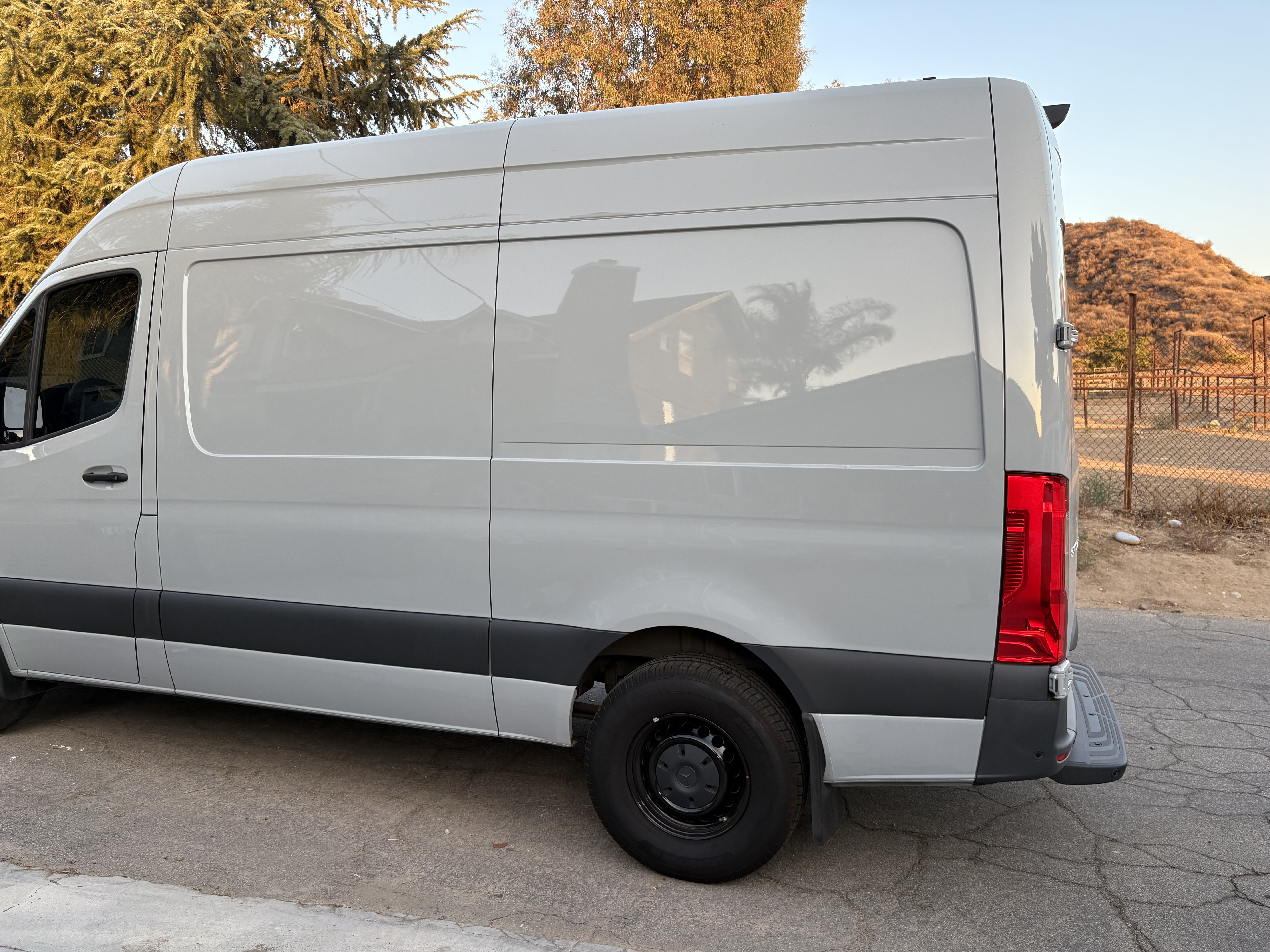 Used 2023 Mercedes-Benz Sprinter 2500 image 11