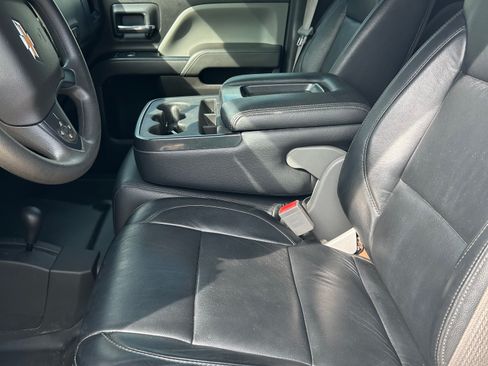 Used 2016 Chevrolet Silverado 2500 W/T w/ WT Convenience Package AWD/4WD image 6