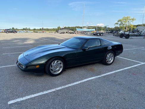 Used 1993 Chevrolet Corvette Coupe RWD image 10