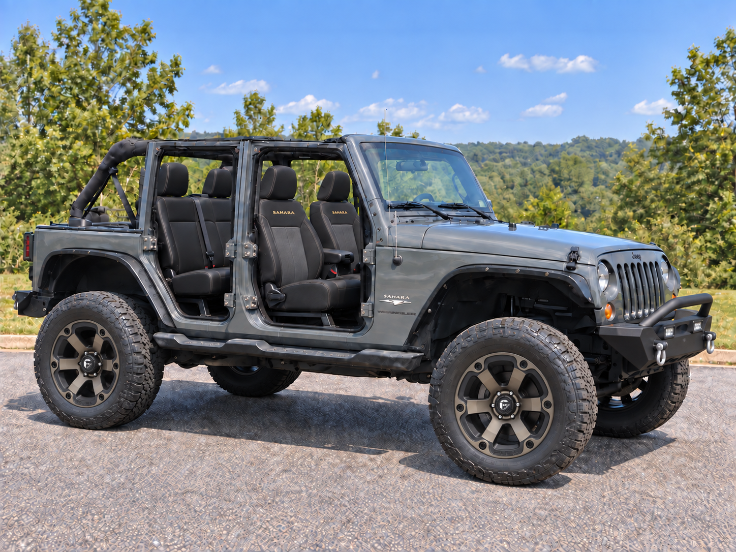 Used 2014 Jeep Wrangler Unlimited Sahara w/ Trailer Tow Group AWD/4WD image 9
