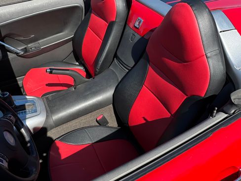 Used 2009 Saturn Sky w/ Premium Trim Package image 6