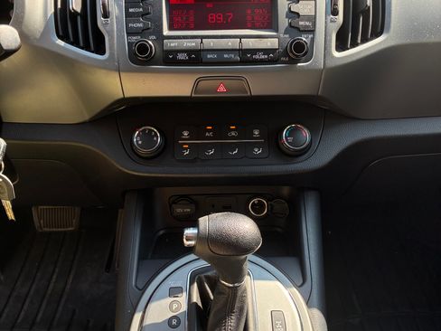 Used 2015 Kia Sportage LX AWD/4WD image 10