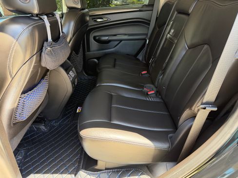 Used 2013 Cadillac SRX FWD image 14