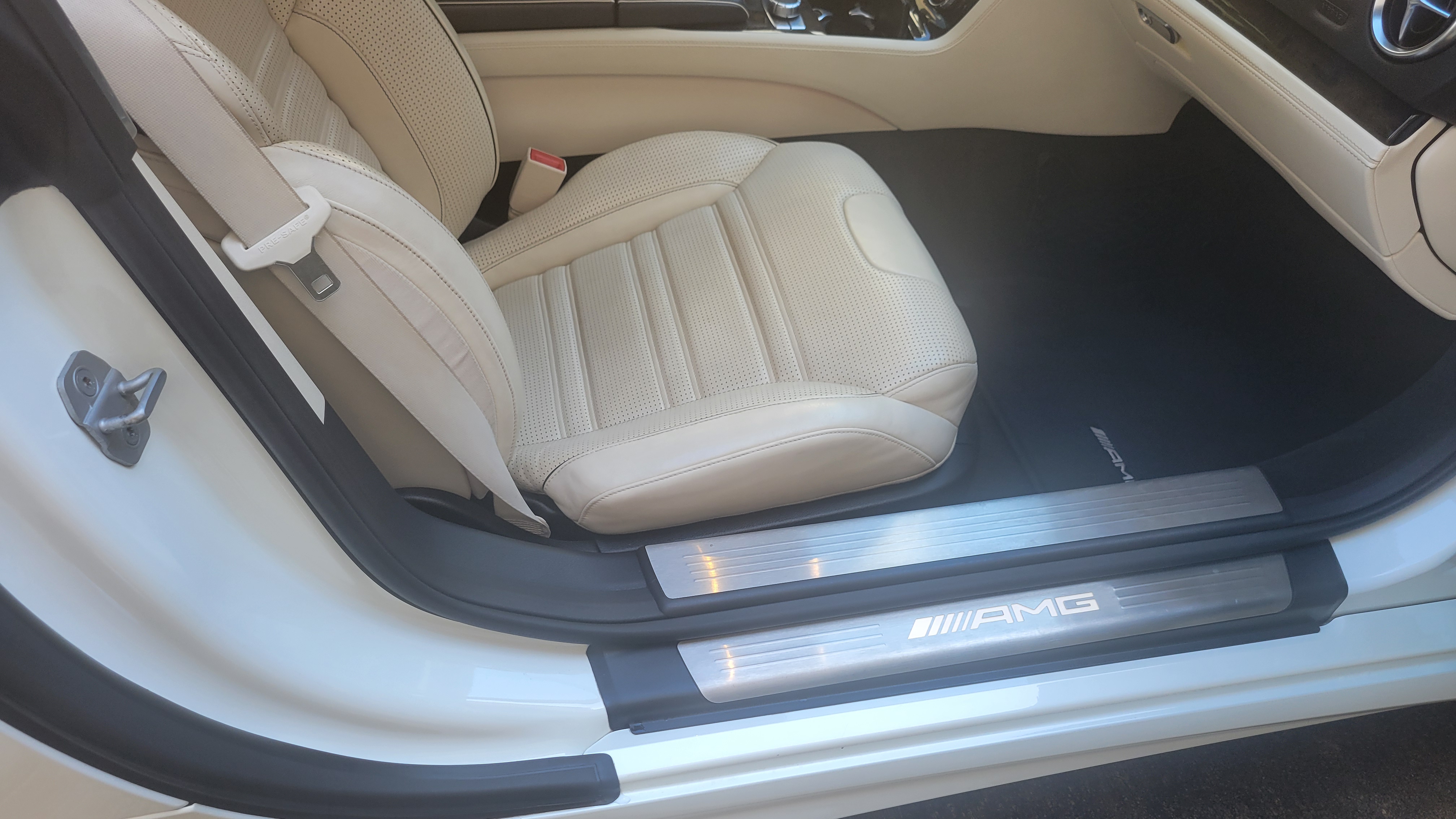 Used 2015 Mercedes-Benz SL 63 AMG image 12