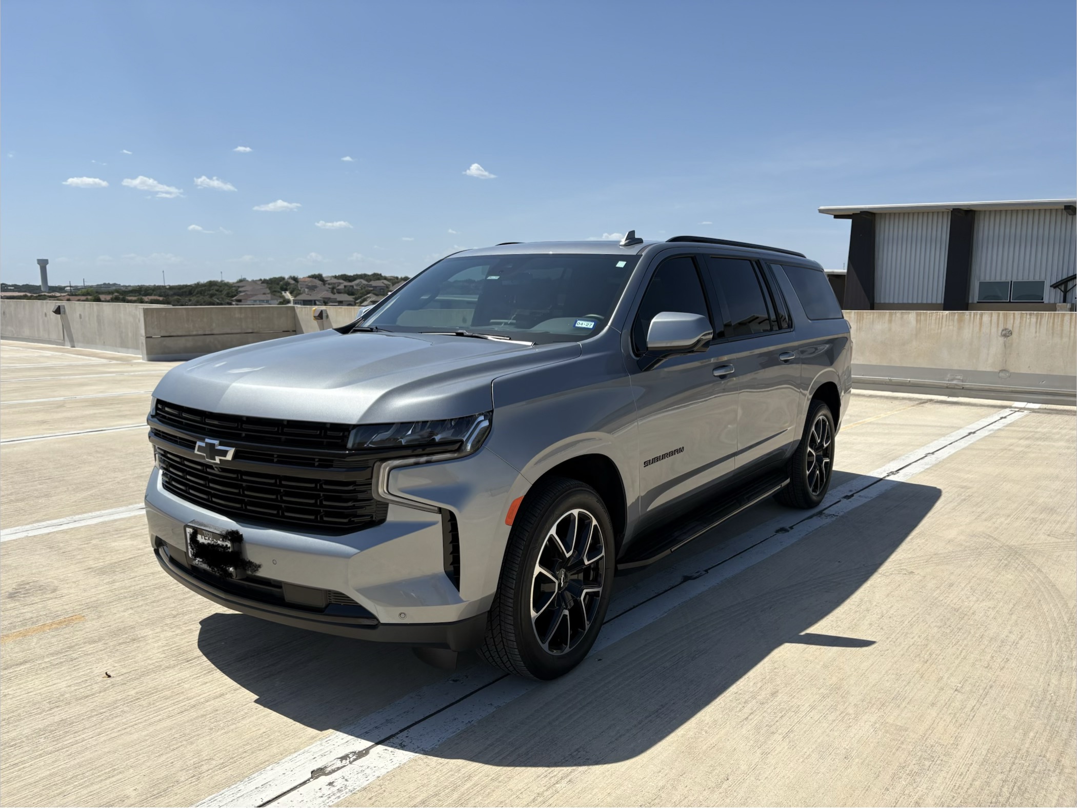 Used 2023 Chevrolet Suburban RST w/ Sport Performance Package AWD/4WD image 1