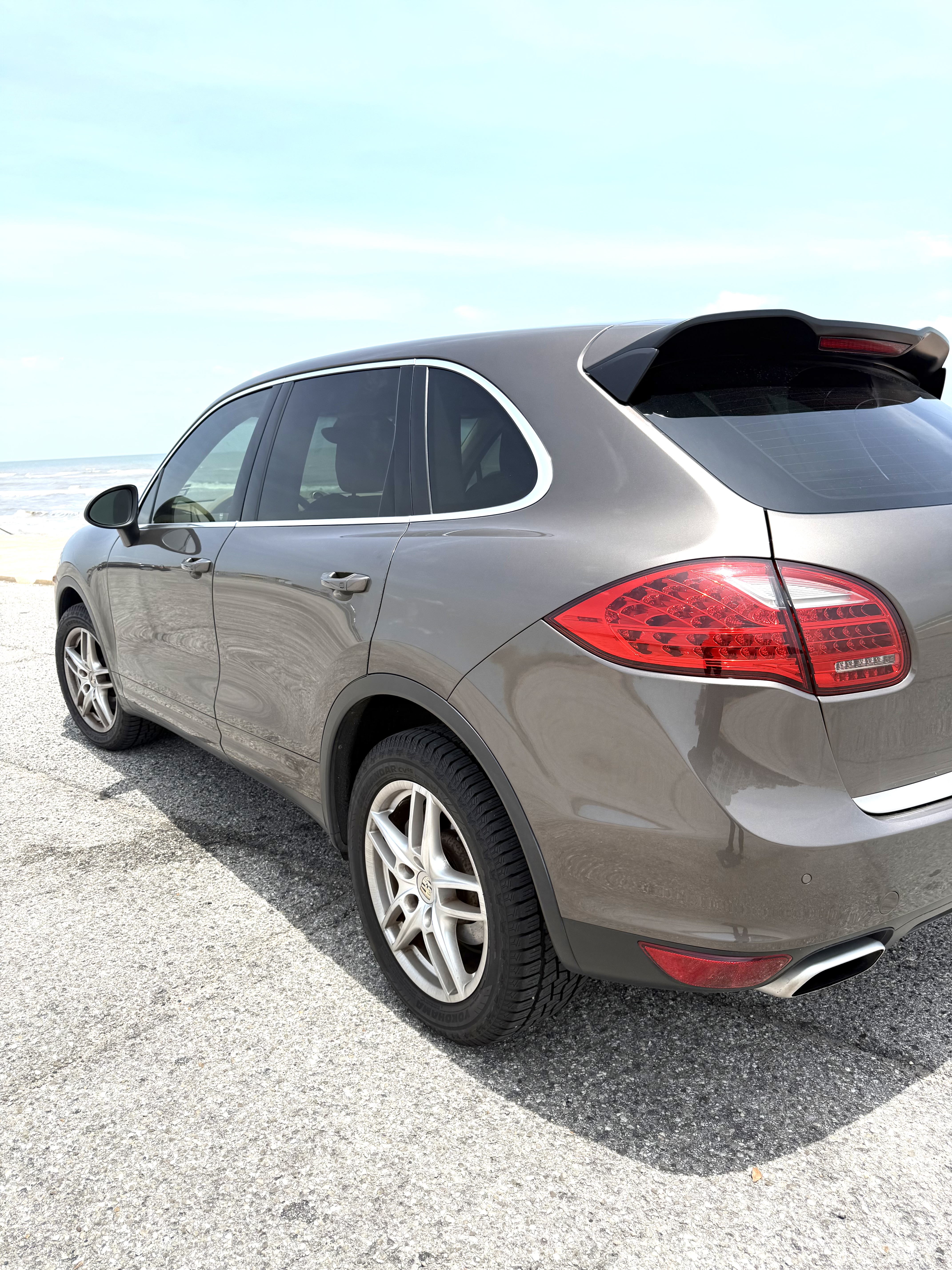 Used 2013 Porsche Cayenne AWD/4WD image 2