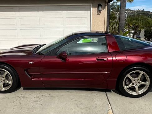 Used 2003 Chevrolet Corvette Coupe w/ Preferred Equipment Group image 5