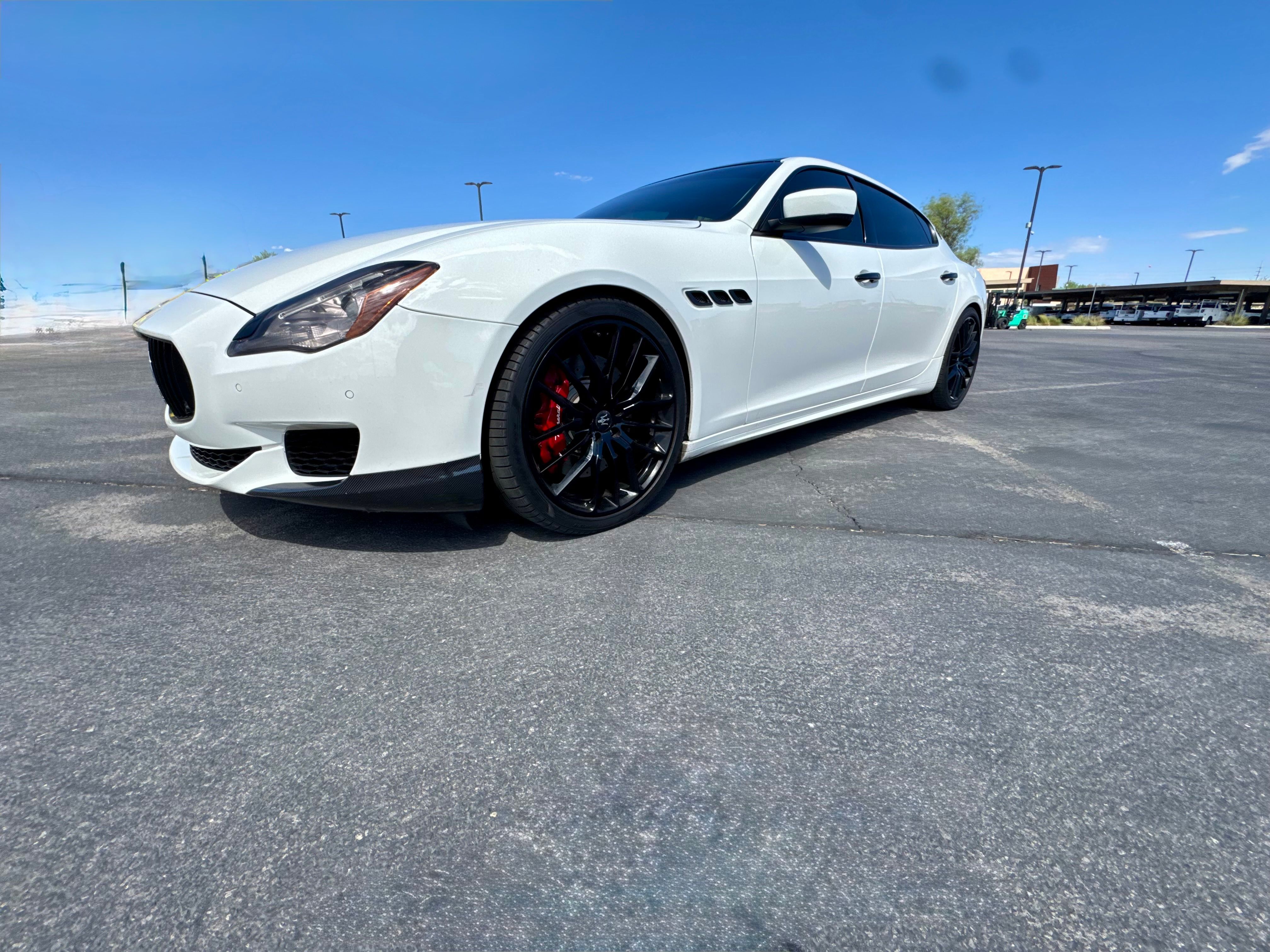 Used 2014 Maserati Quattroporte GTS RWD image 2