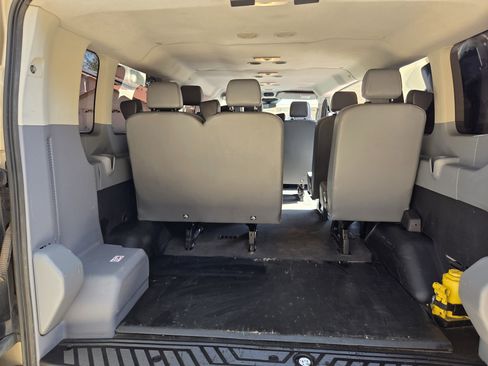 Used 2018 Ford Transit 350 XL RWD image 8