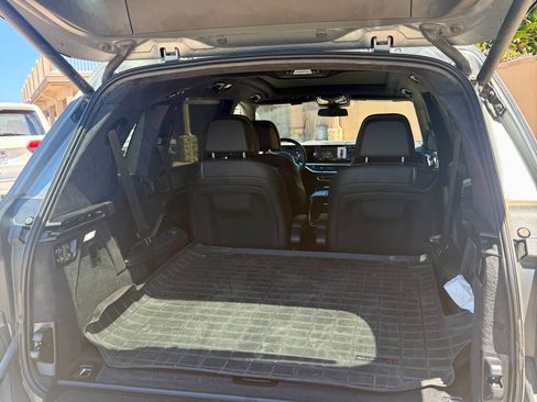 Used 2025 BMW X7 xDrive40i w/ Executive Package AWD/4WD image 9