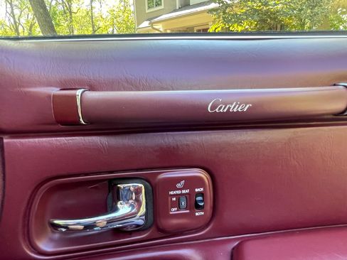 Used 1997 Lincoln Town Car Cartier RWD image 25