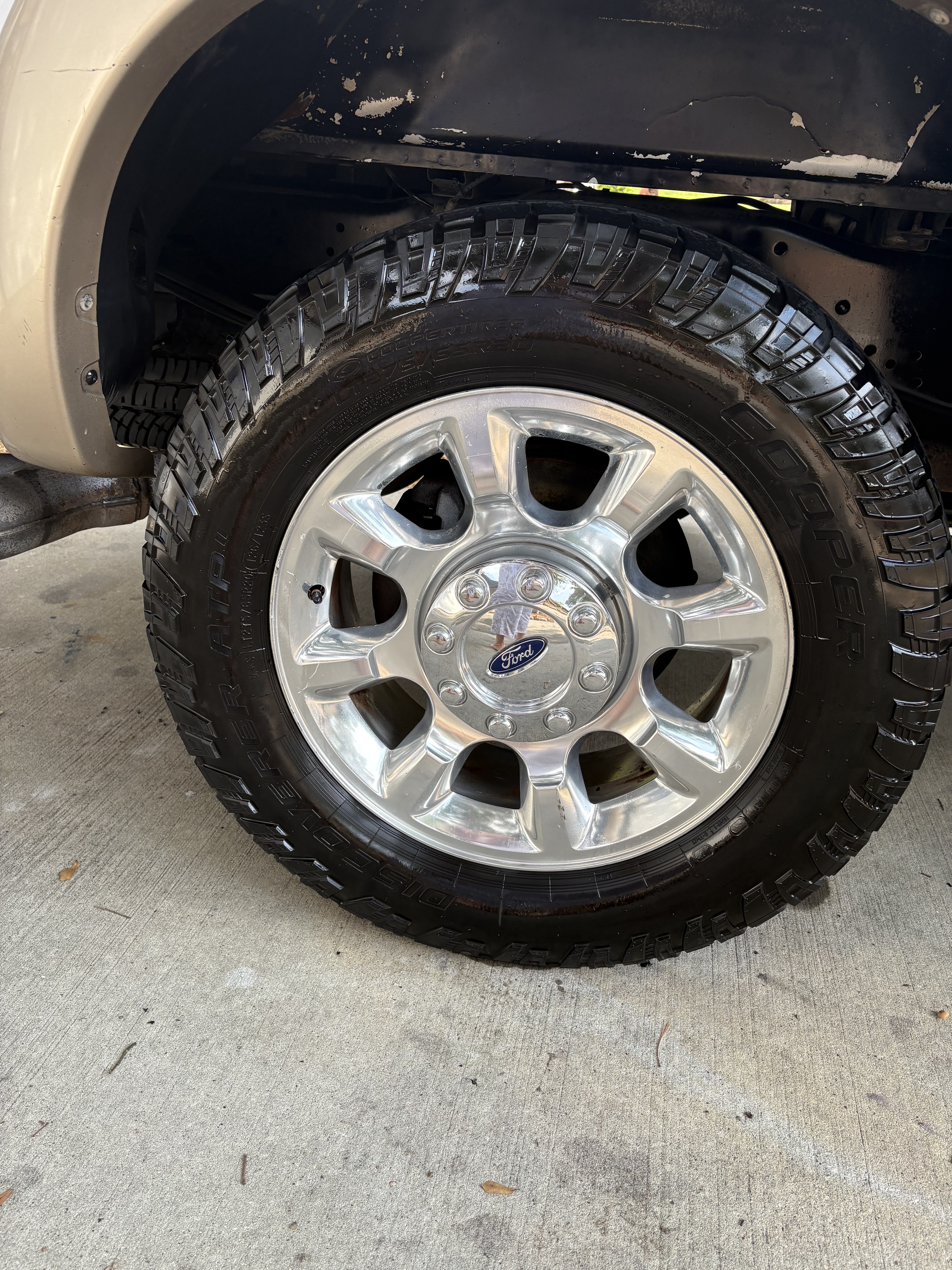 Used 2011 Ford F250 Lariat w/ Lariat Interior Pkg AWD/4WD image 9