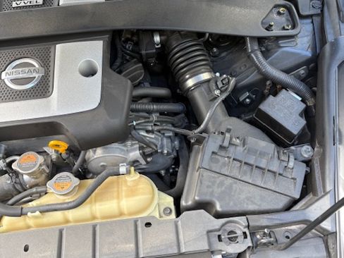 Used 2012 Nissan 370Z Touring image 13