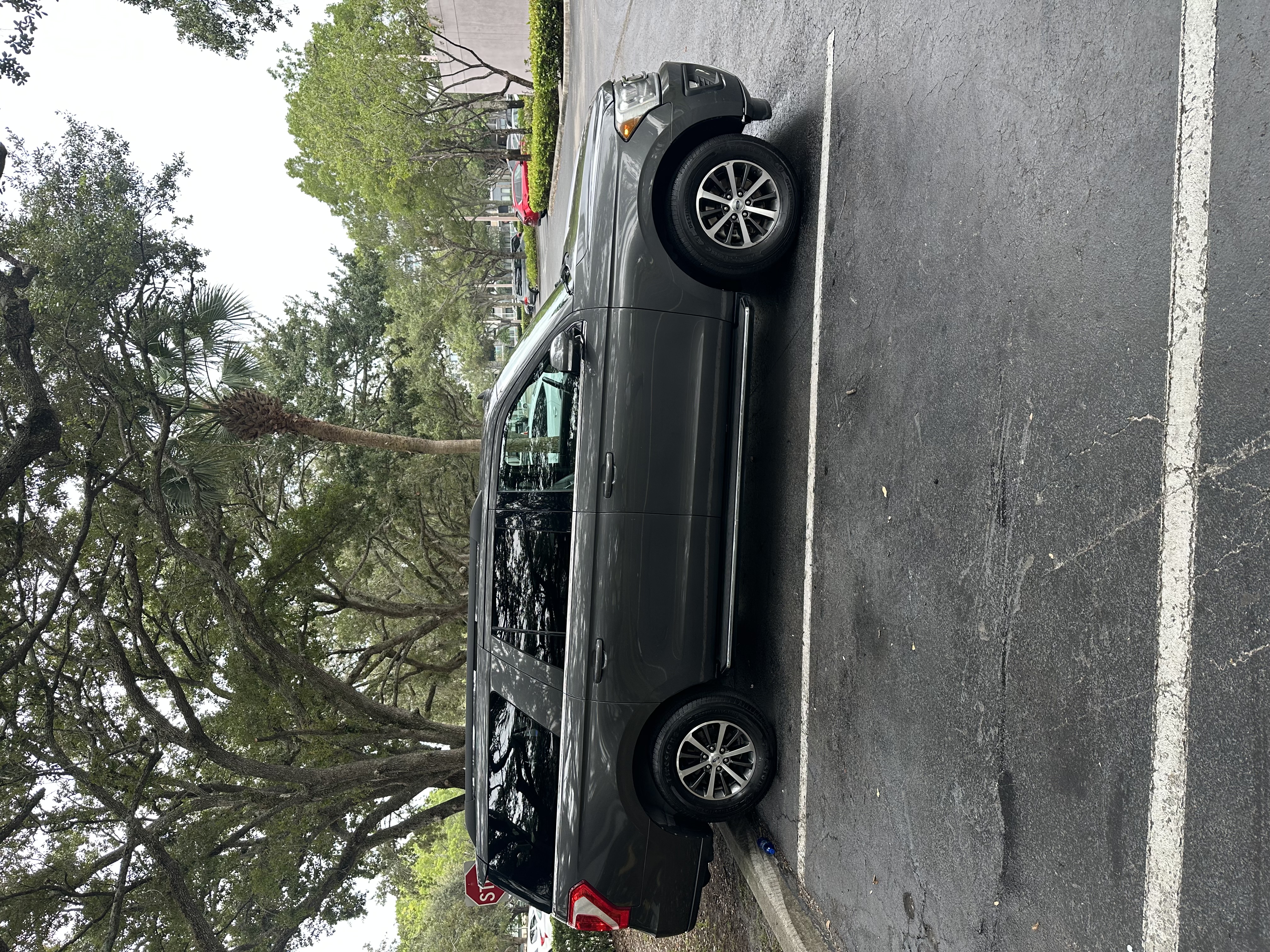 Used 2020 Ford Expedition Max XLT w/ Equipment Group 202A RWD image 9