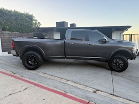 Used 2020 RAM 3500 Laramie image 1