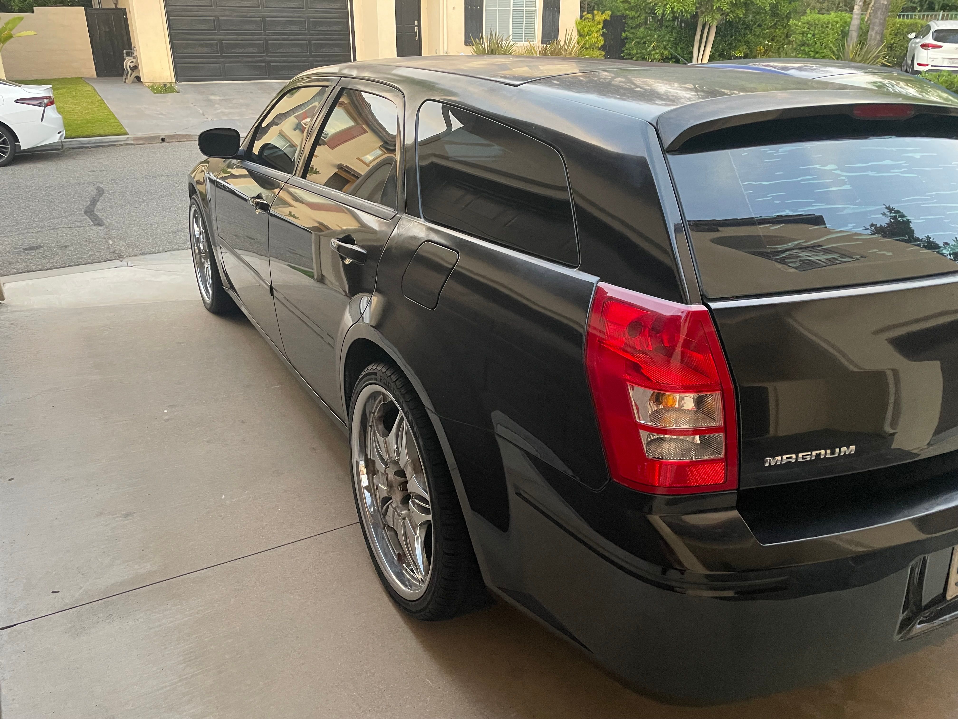 Used 2006 Dodge Magnum SE RWD image 13