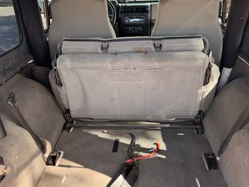 Used 2004 Jeep Wrangler X w/ Convenience Group image 15