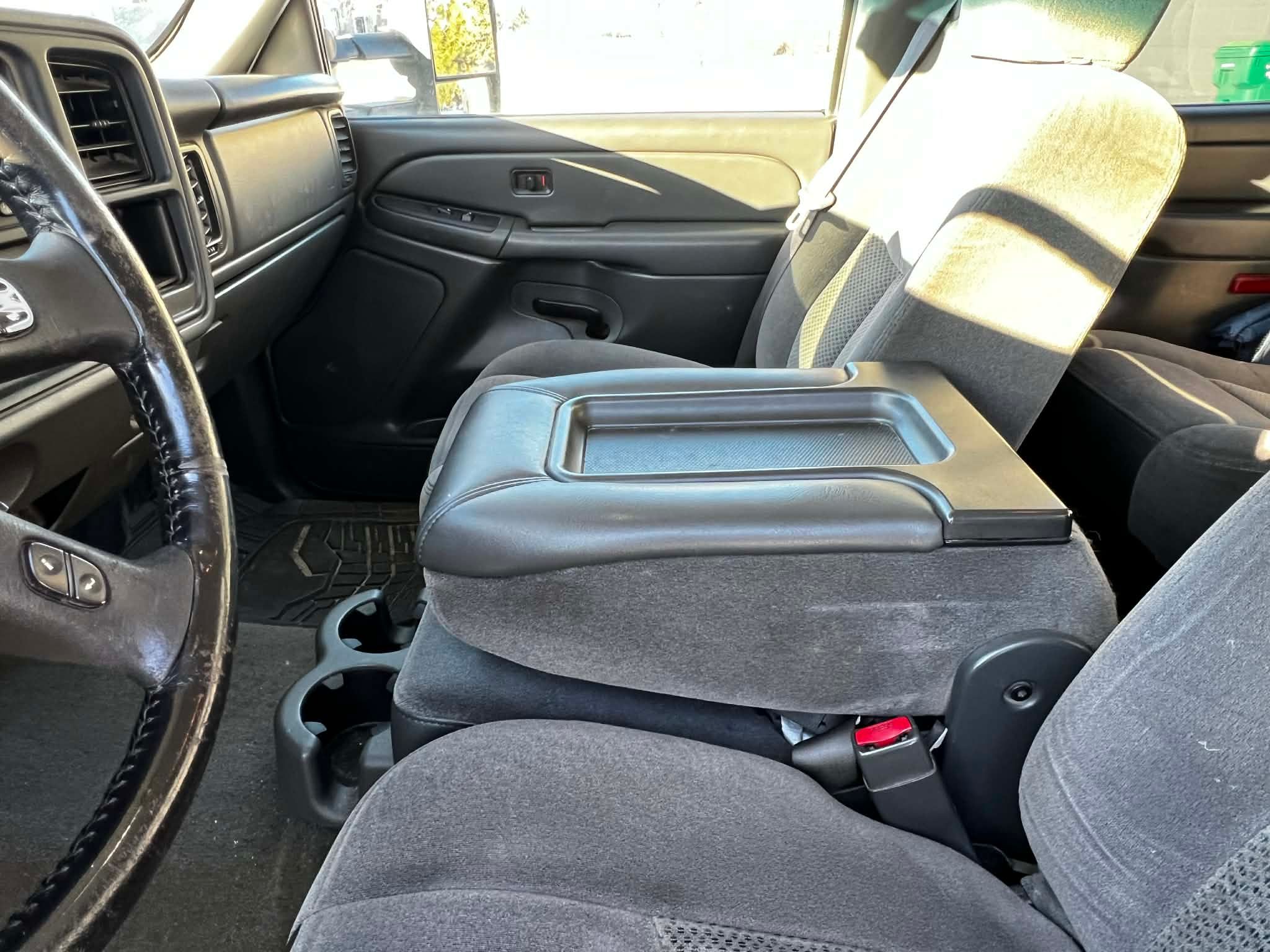 Used 2006 Chevrolet Silverado 3500 LT AWD/4WD image 14