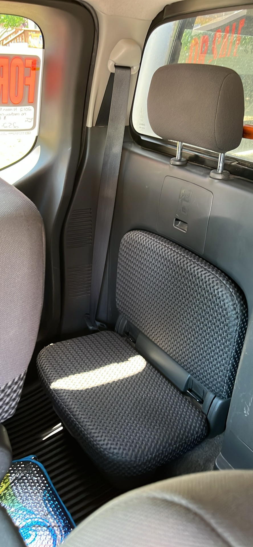 Used 2012 Nissan Frontier SV AWD/4WD image 8