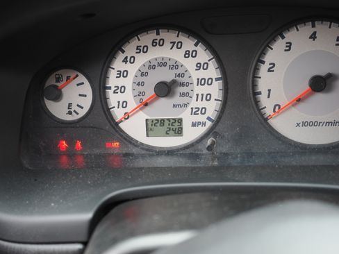 Used 2001 Nissan Pathfinder SE image 17