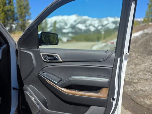 Used 2019 GMC Yukon XL Denali image 15