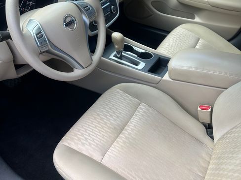 Used 2017 Nissan Altima 2.5 S w/ Power Driver Seat Package image 5