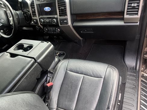 Used 2019 Ford F150 Lariat image 18