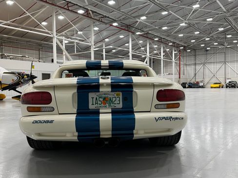 Used 1996 Dodge Viper RT/10 RWD image 8