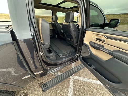 Used 2019 RAM 1500 Limited image 26