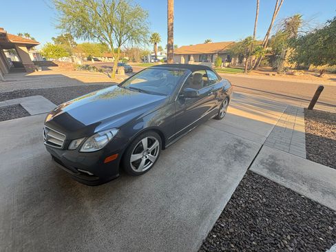 Used 2011 Mercedes-Benz E 550 Cabriolet image 11