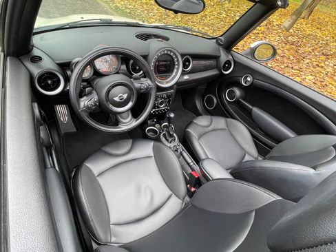Used 2015 MINI Cooper S image 12