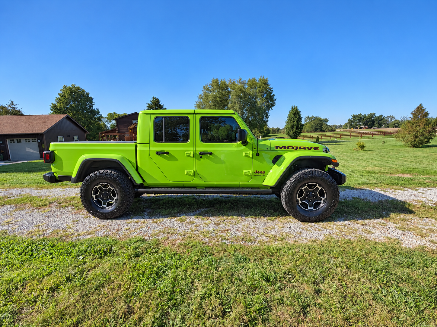 Used 2021 Jeep Gladiator Mojave w/ Cold Weather Group AWD/4WD image 8