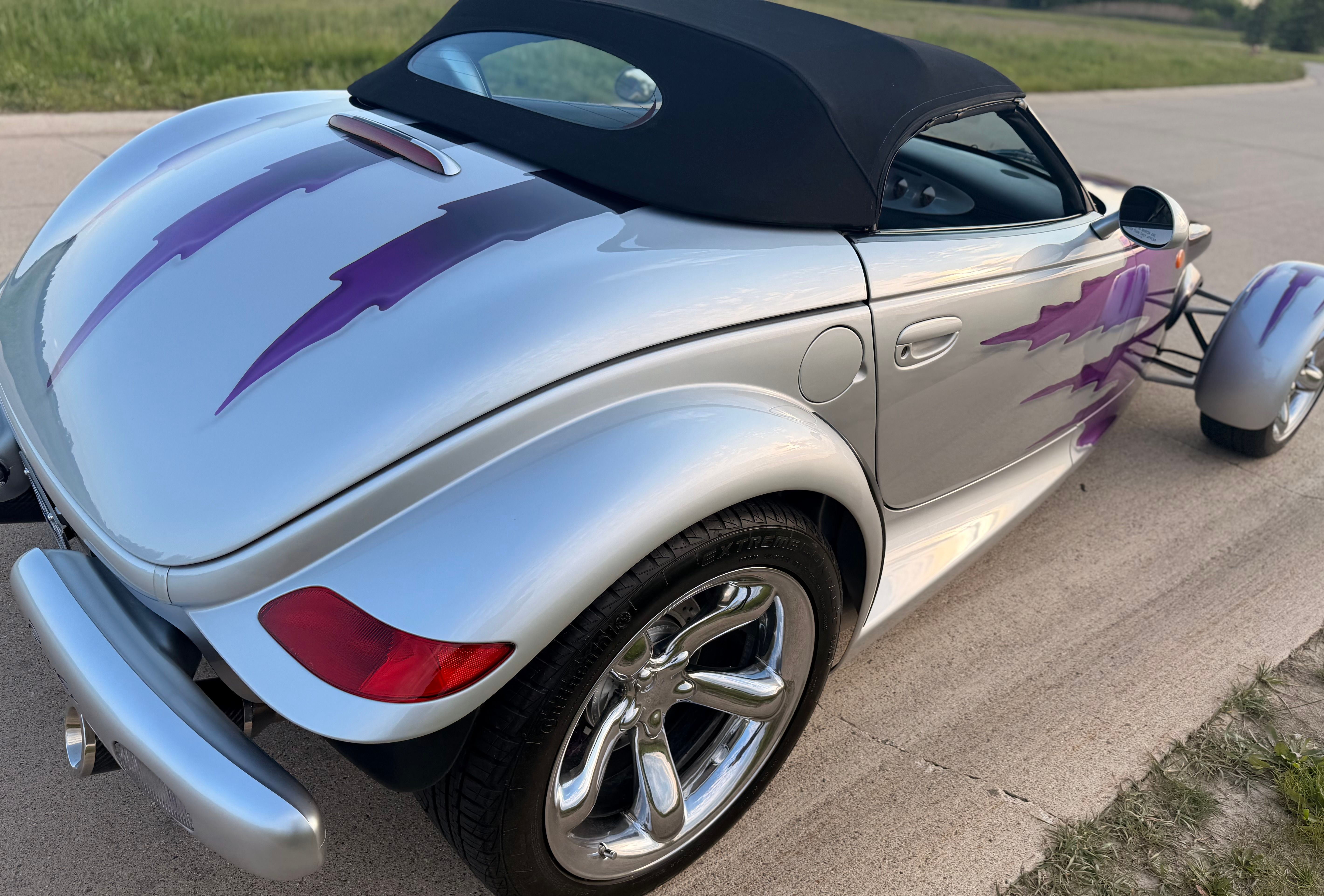 Used 2000 Plymouth Prowler RWD image 20