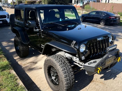 Used 2016 Jeep Wrangler Sport w/ Connectivity Group image 6