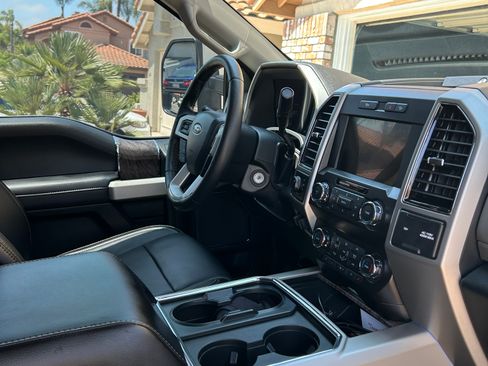 Used 2019 Ford F250 Lariat w/ Lariat Value Package image 11