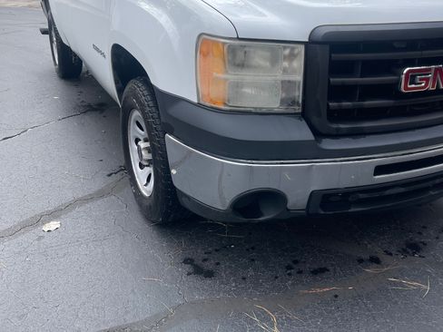 Used 2013 GMC Sierra 1500 W/T image 2