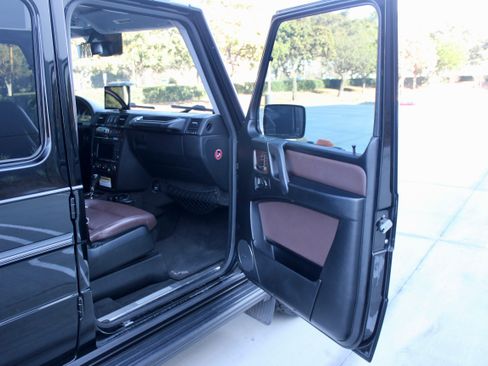Used 2011 Mercedes-Benz G 550 G 550 4MATIC Sport Utility 4D image 27
