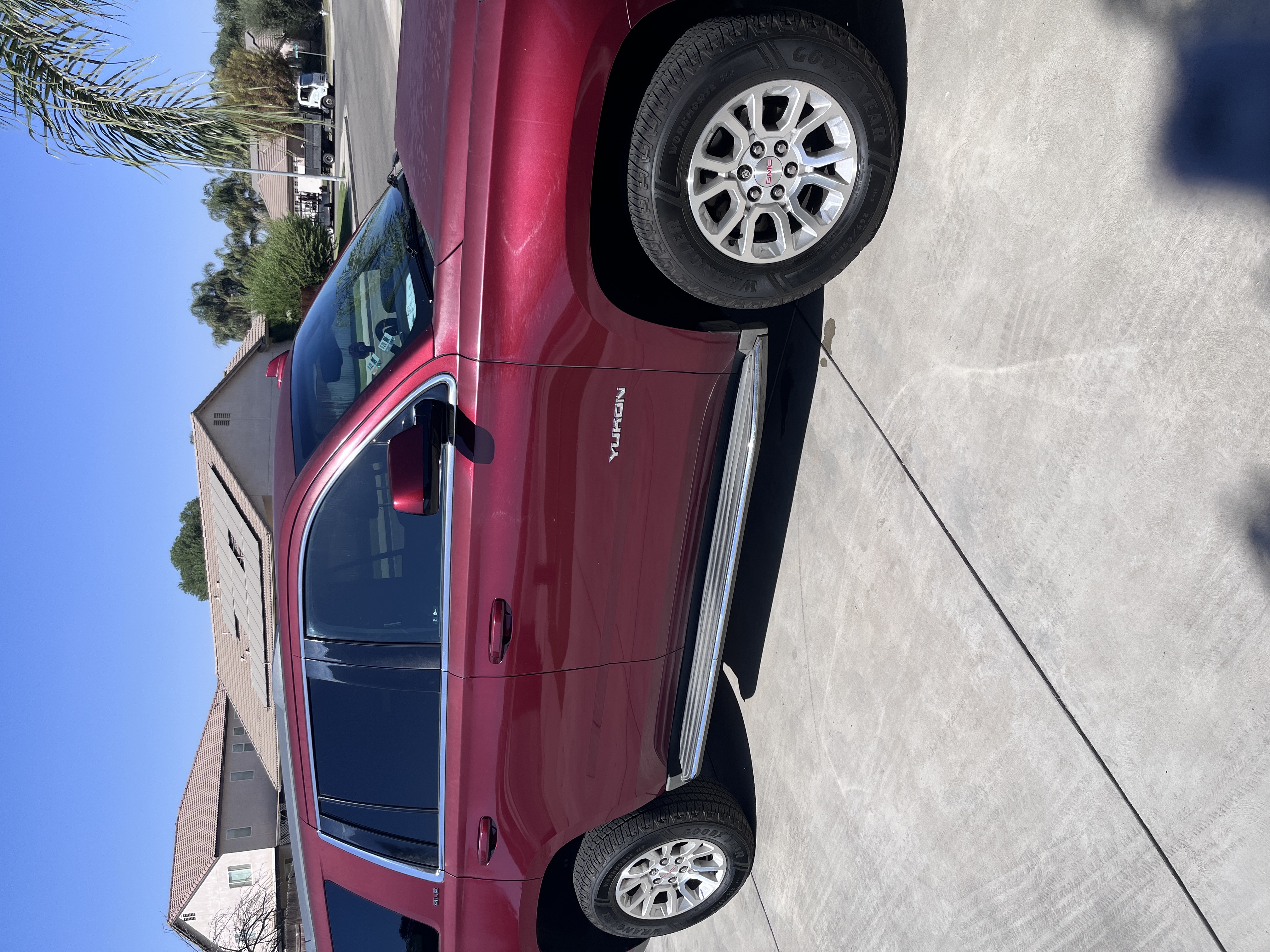 Used 2016 GMC Yukon SLE RWD image 10