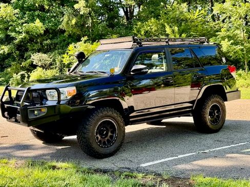 Used 2013 Toyota 4Runner Limited AWD/4WD image 1