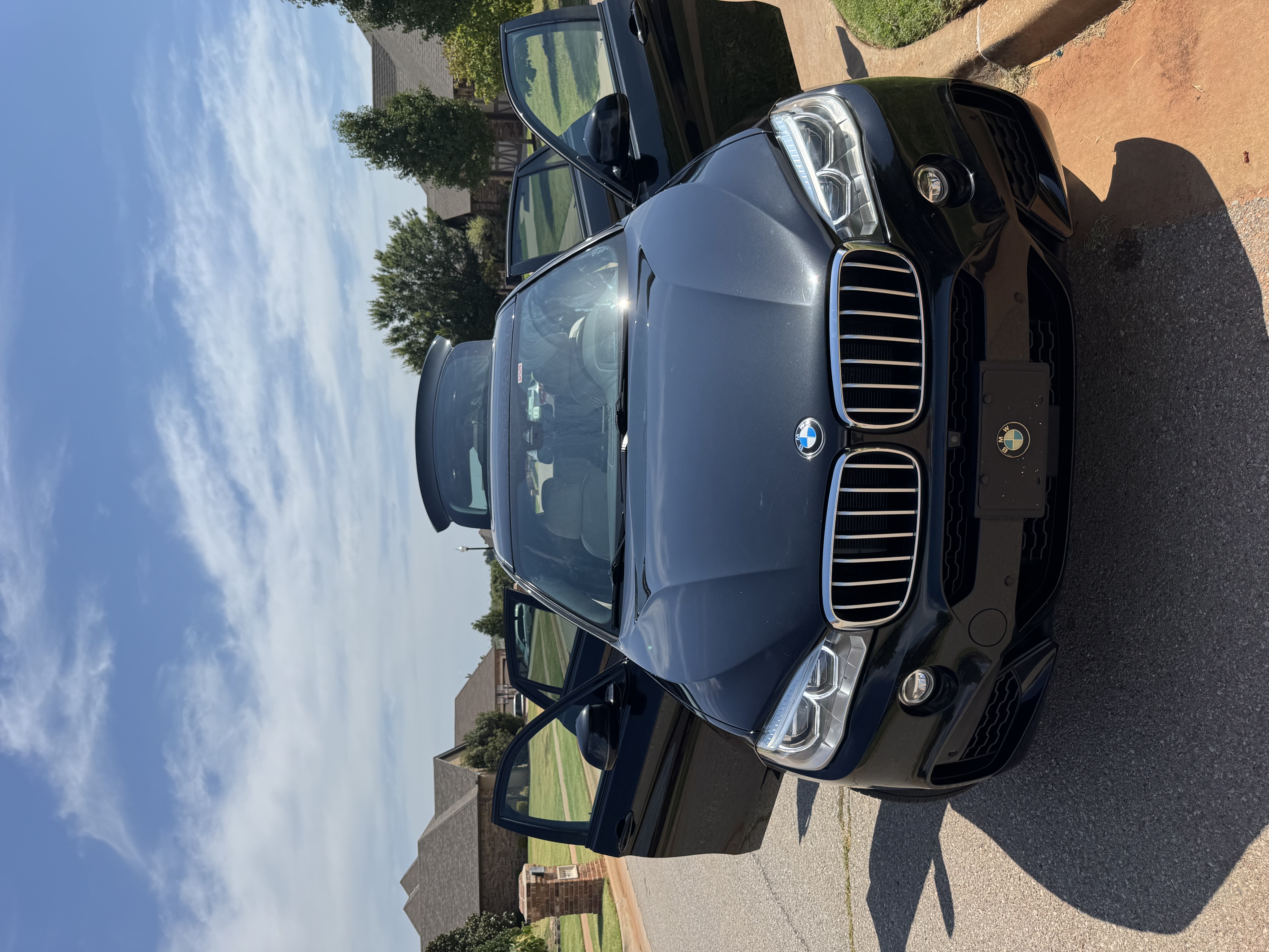 Used 2018 BMW X6 xDrive50i AWD/4WD image 1