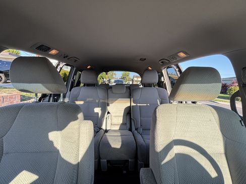 Used 2015 Honda Odyssey EX image 10