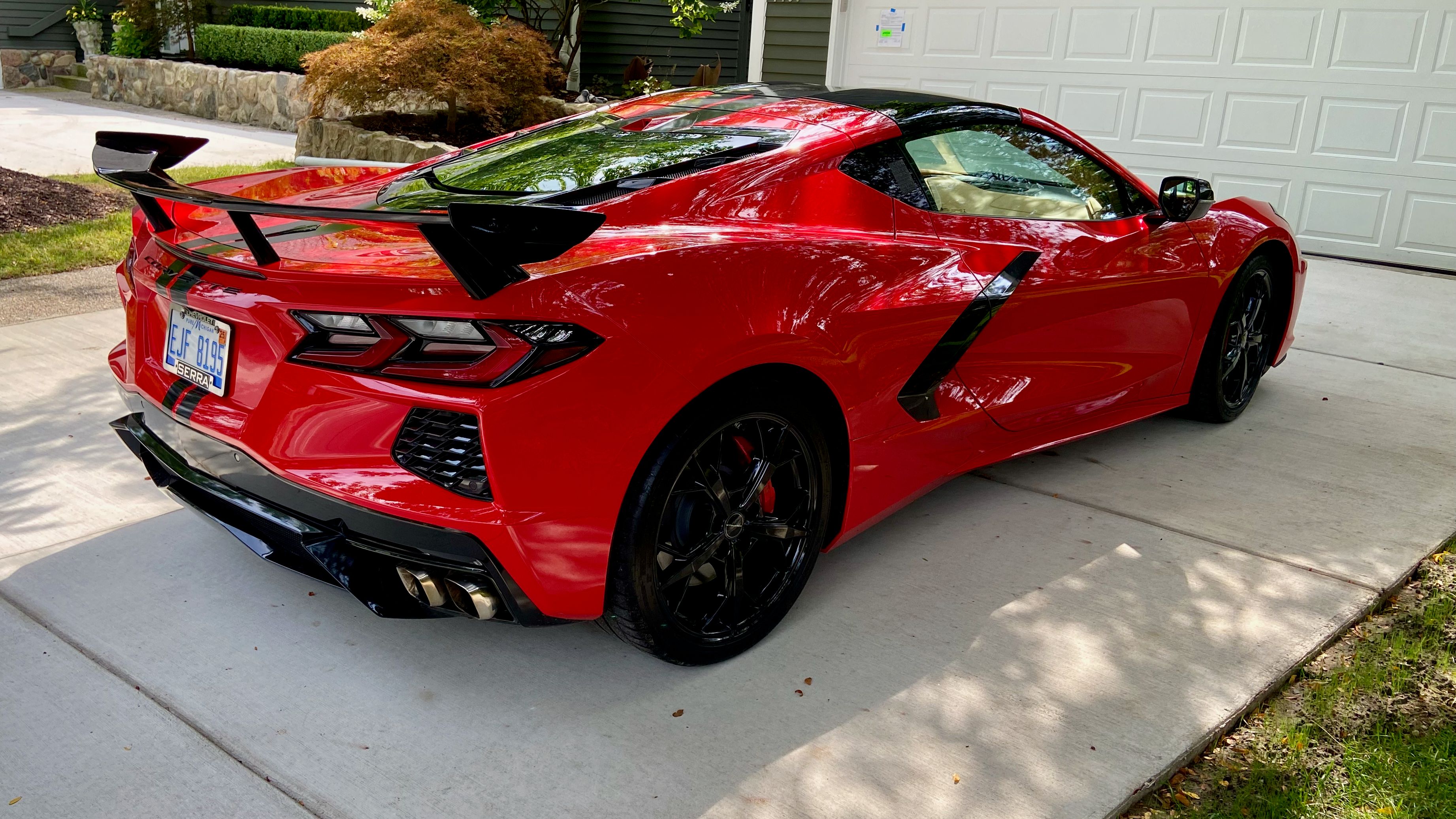 Used 2020 Chevrolet Corvette Stingray Premium Cpe w/ 3LT Preferred Equipment Group RWD image 12